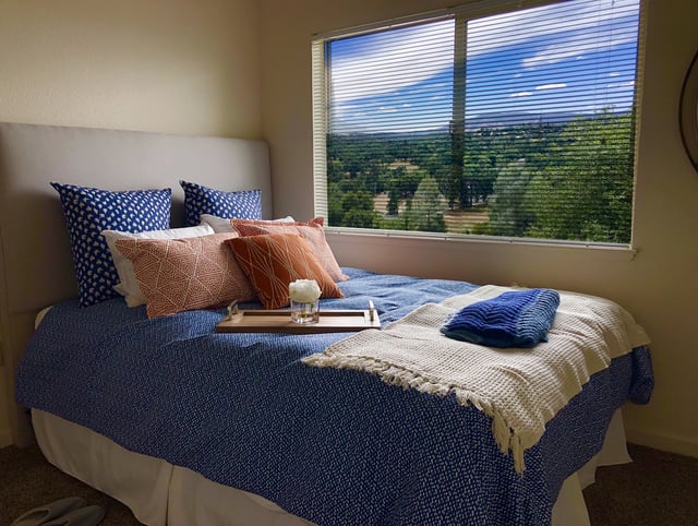 Foothill_Village_Bedroom